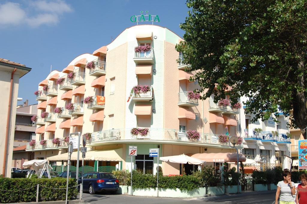 Hotel Gaia Ріміні Екстер'єр фото